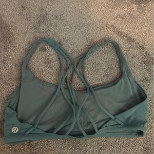 Lululemon free to be wild bra